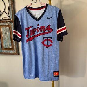 Nike unisex Minnesota Twins Light Blue & Navy Jersey with Red Accents MS WM
